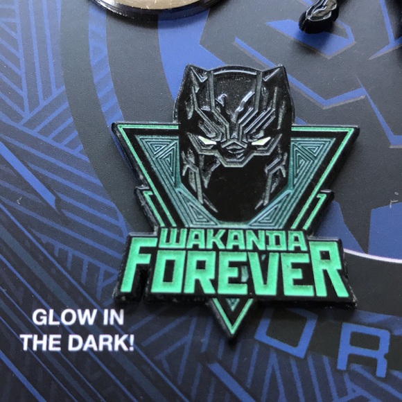 Marvel Black Panther Wakanda Forever Enamel 5 Pins - Picture 6 of 11
